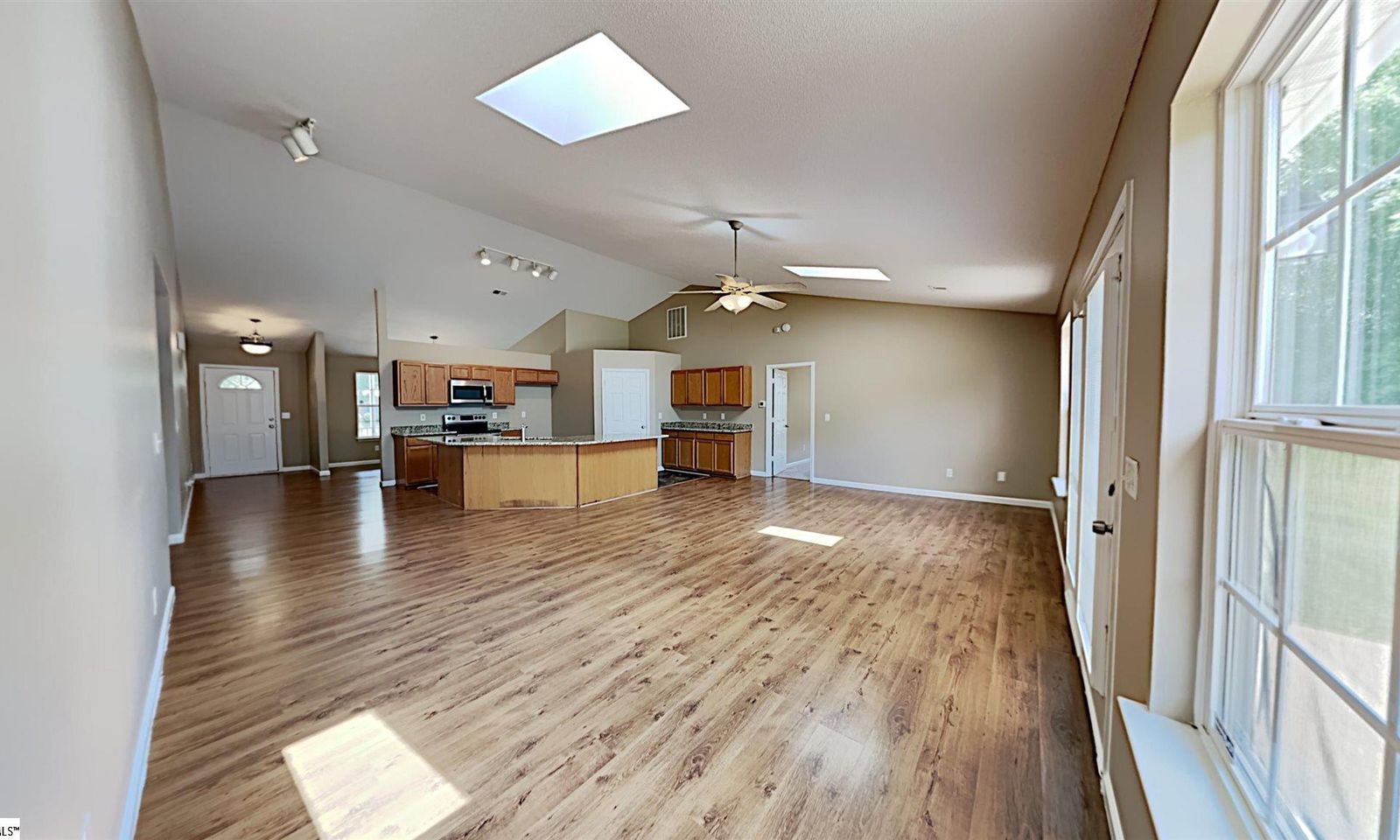 Property image 4 at 600 E Victor Hill Road, Duncan, SC 29334