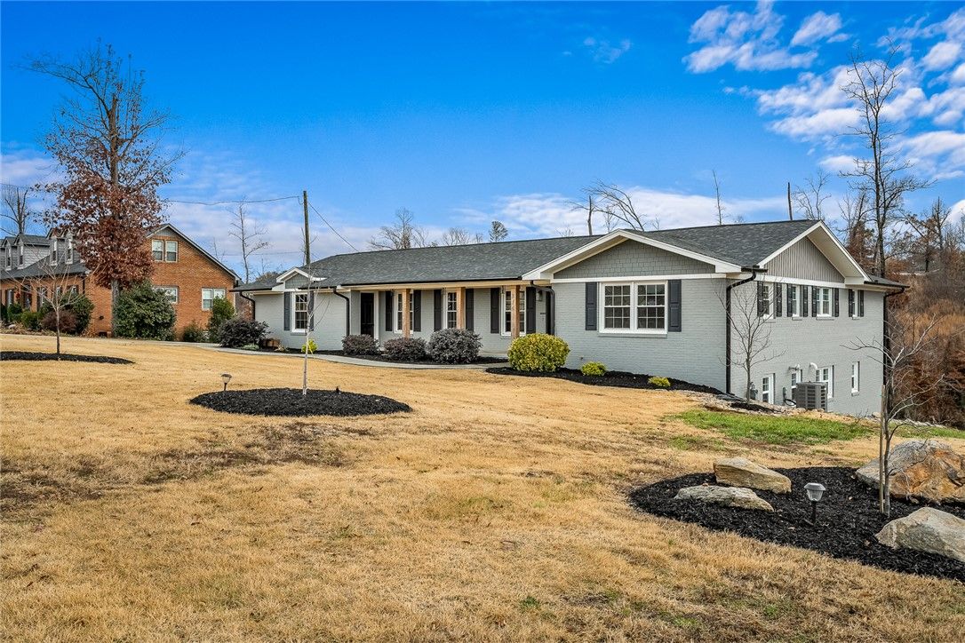 Property image 2 at 816 Ploma Drive, Seneca, SC 29678