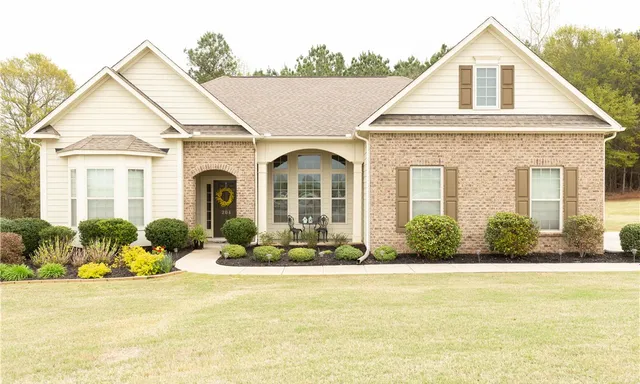 204 Meadows Edge Court