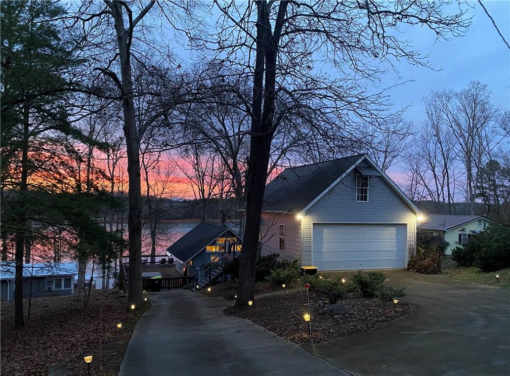 Main image of property at 307 Lakeview Drive, Townville, SC 29689