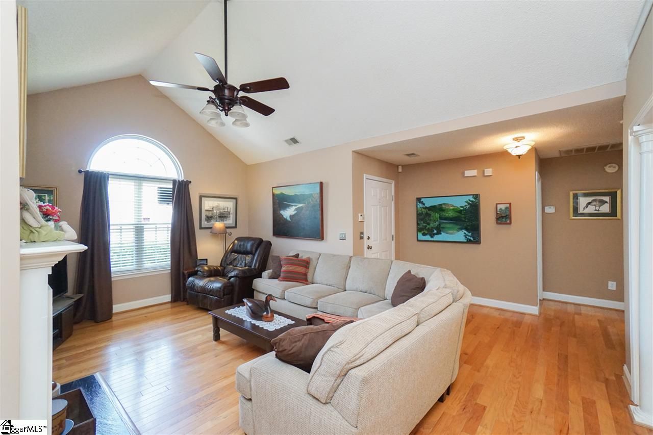 Property image 2 at 47 Staffordshire Way, Simpsonville, SC 29681