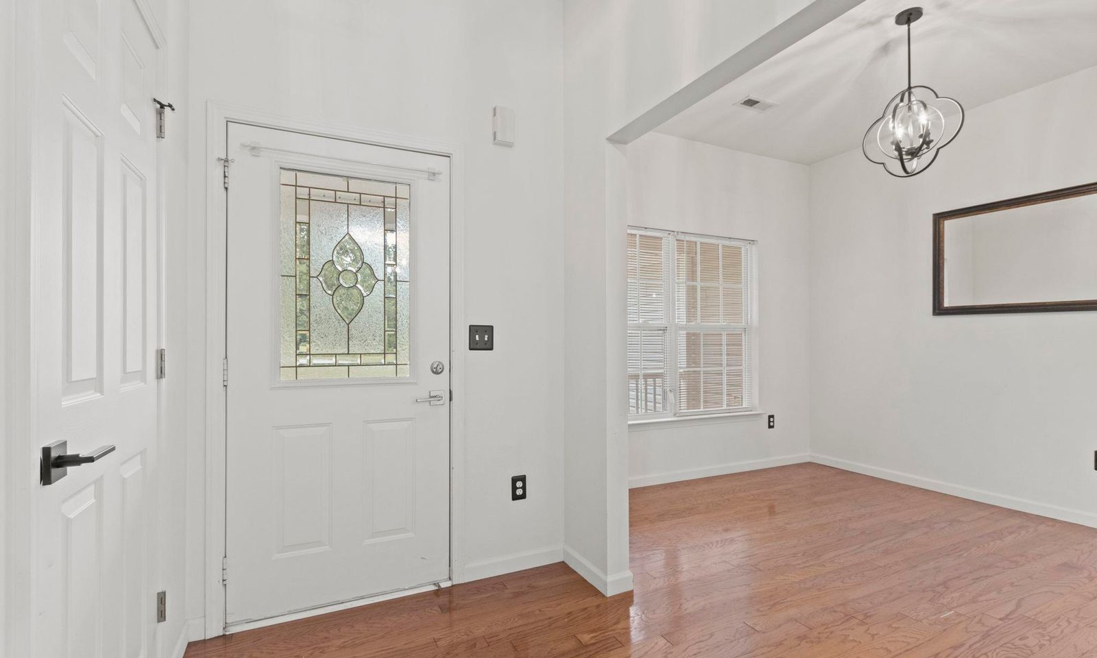 Property image 3 at 16 Natalie Court, Greer, SC 29651