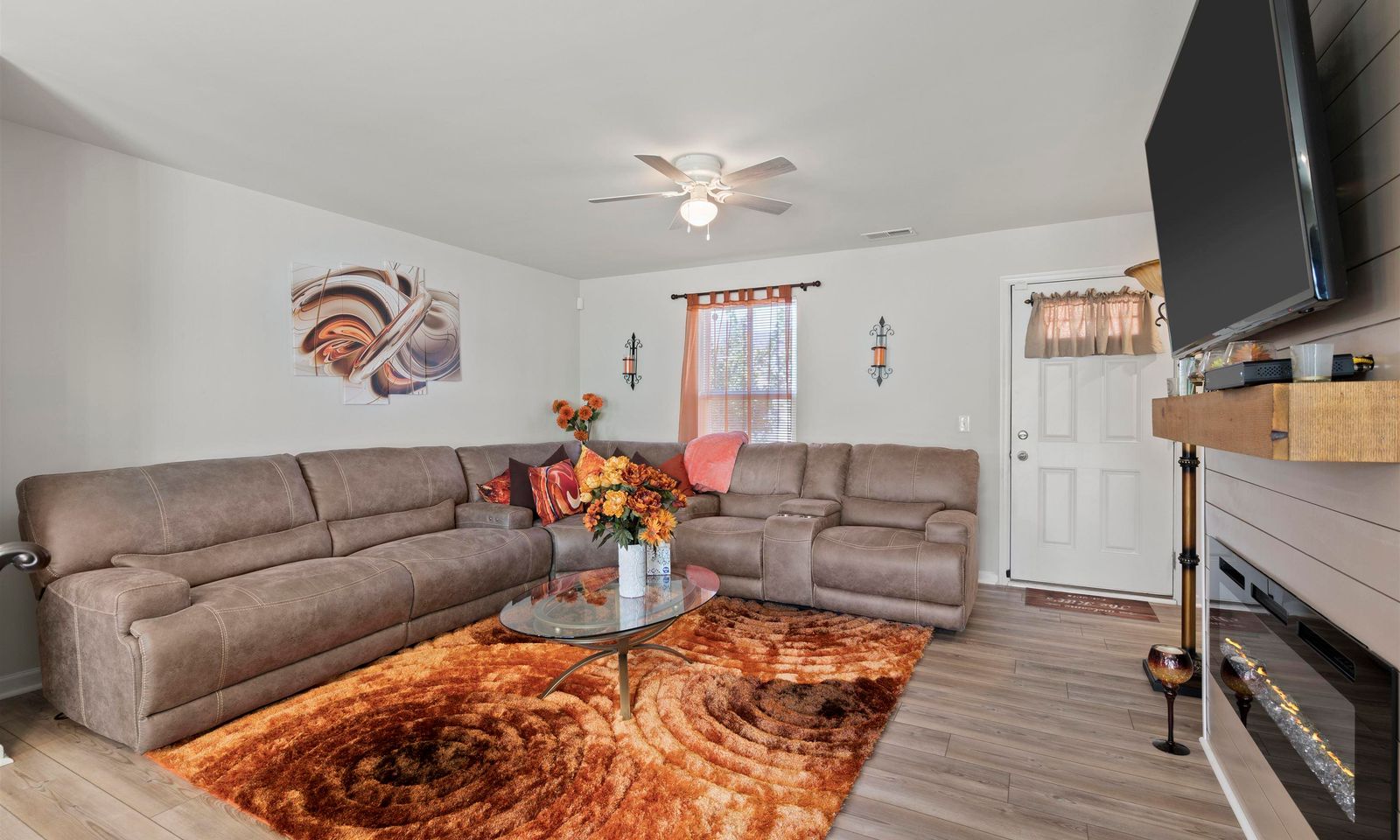 Property image 3 at 18 Tattershall Road, Greenville, SC 29605-6230