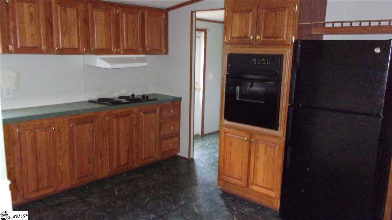 Property image 2 at 116 Sterling Bridge Road, Greenville, SC 29611