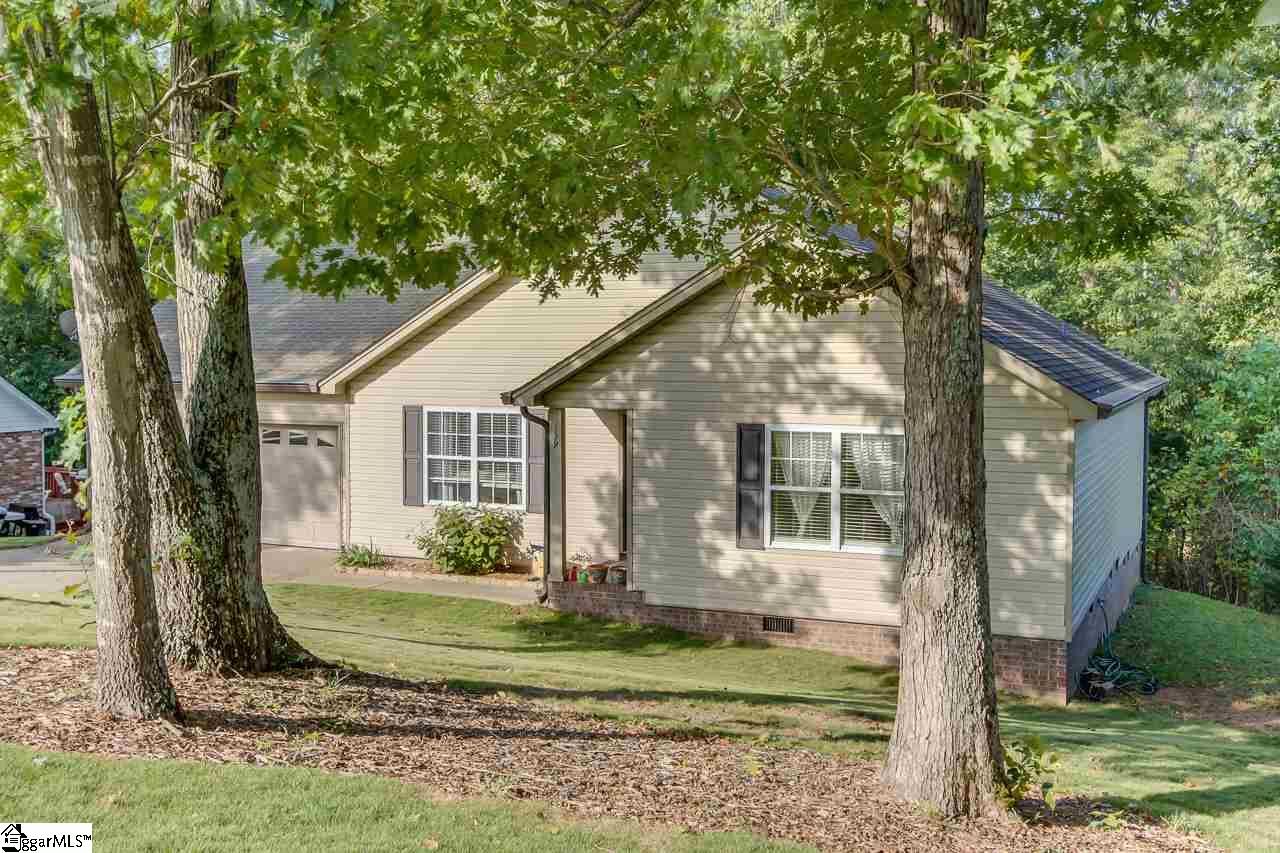 Property image 4 at 139 Pinewood Drive, Greer, SC 29651