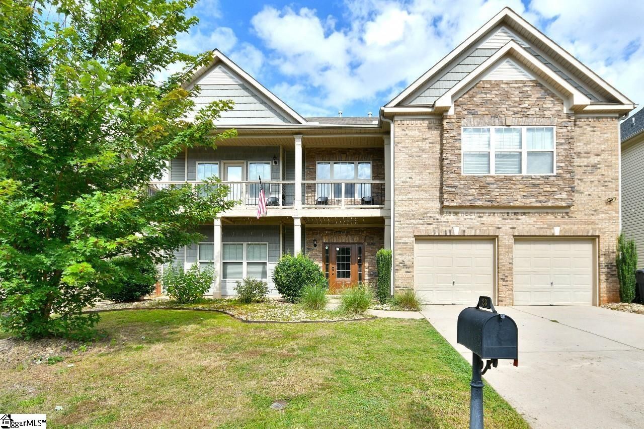 Main image of property at 23 Cadogan Drive, Simpsonville, SC 29681