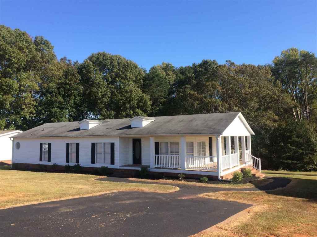 Main image of property at 426 Roe Road, Greenville, SC 29611