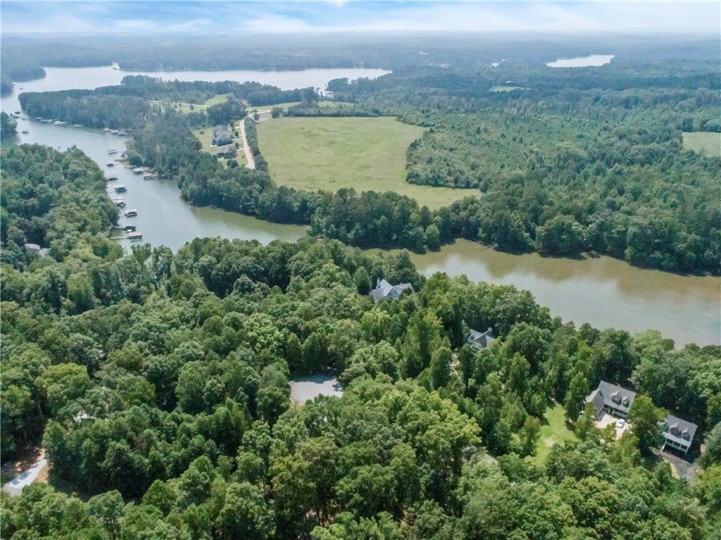 Property image 2 at 120 Lake Breeze Lane, Westminster, SC 29693