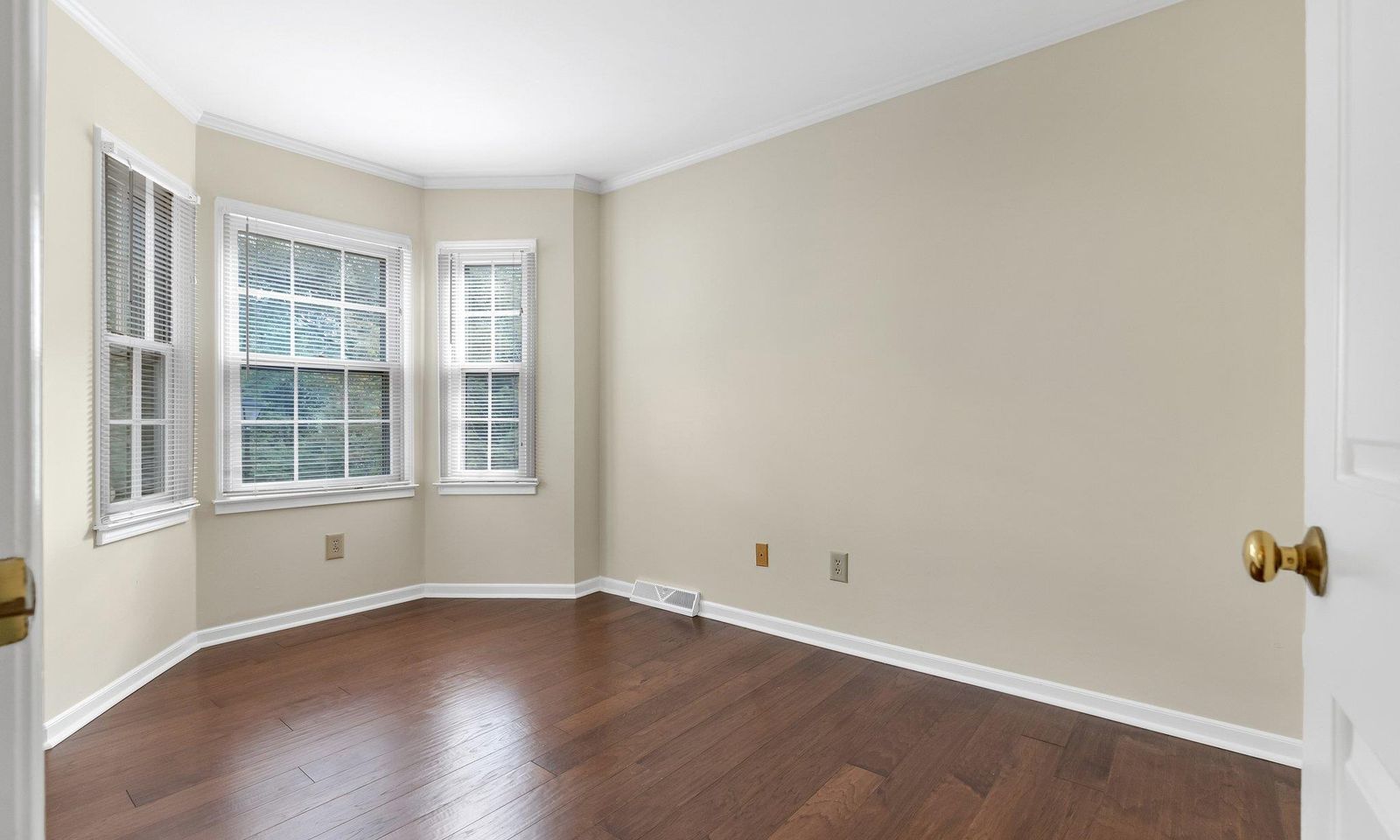 Property image 3 at 900 North Main Street, Greenville, SC 29609