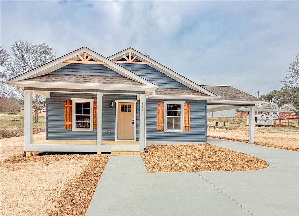 Property image 2 at 433 Forest Acres Circle, Walhalla, SC 29691