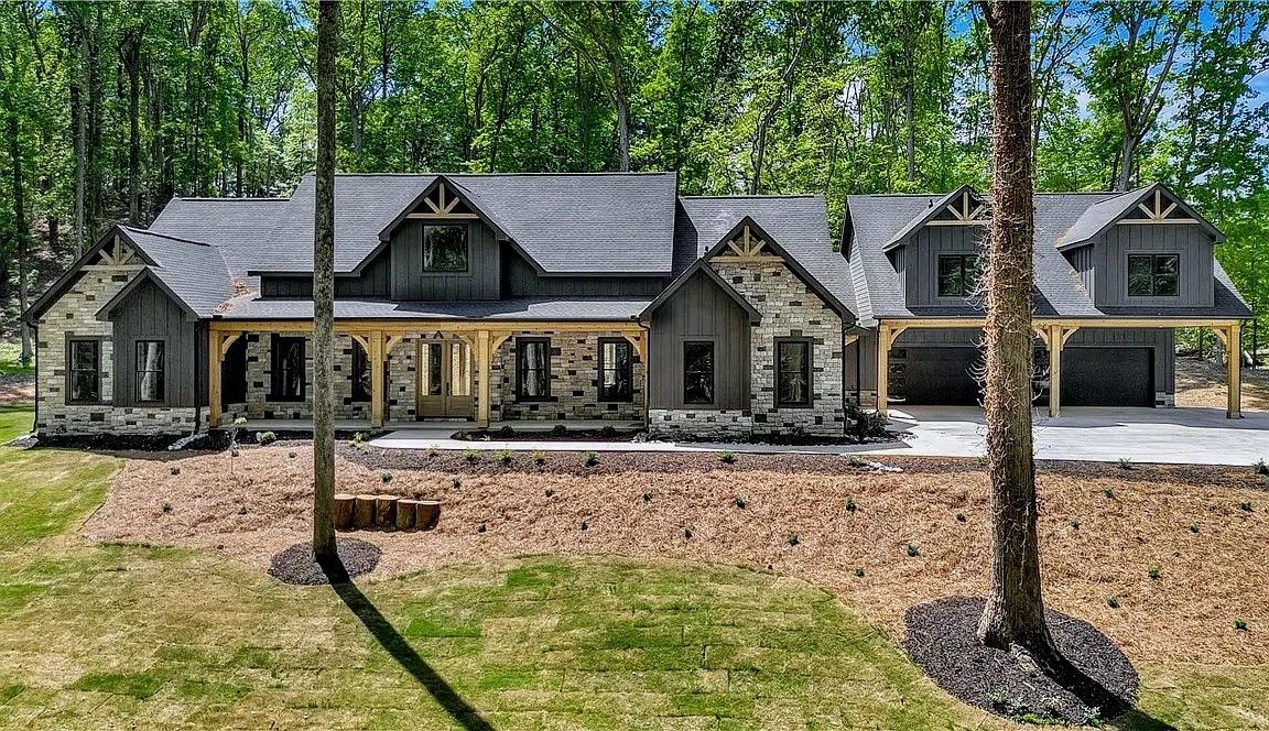 Main image of property at 192 Graylyn Drive, Anderson, SC 29621
