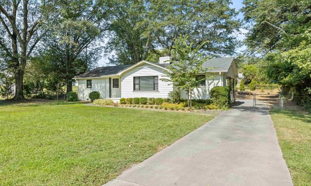 4811 Edwards Road