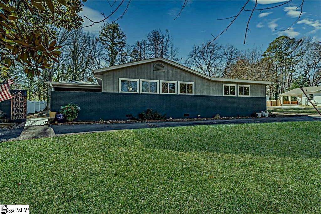 109 Pleasant View Drive