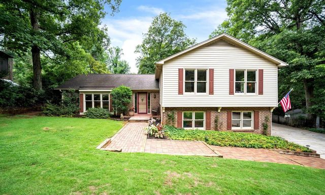 116 E Woodburn Drive