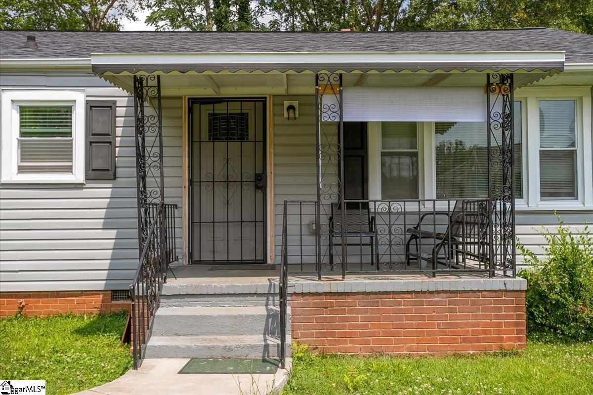Property image 2 at 121 Carter Street, Greenville, SC 29607