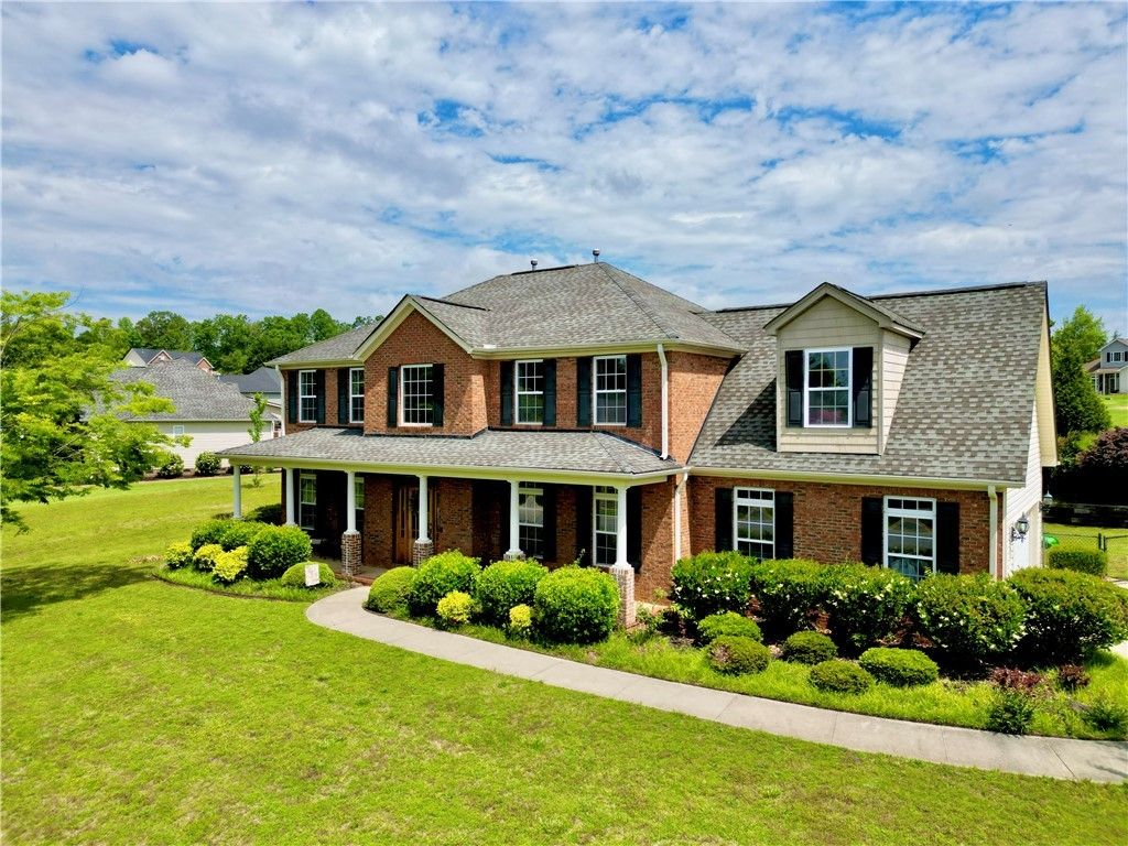 Main image of property at 109 Carnoustie Circle, Anderson, SC 29621