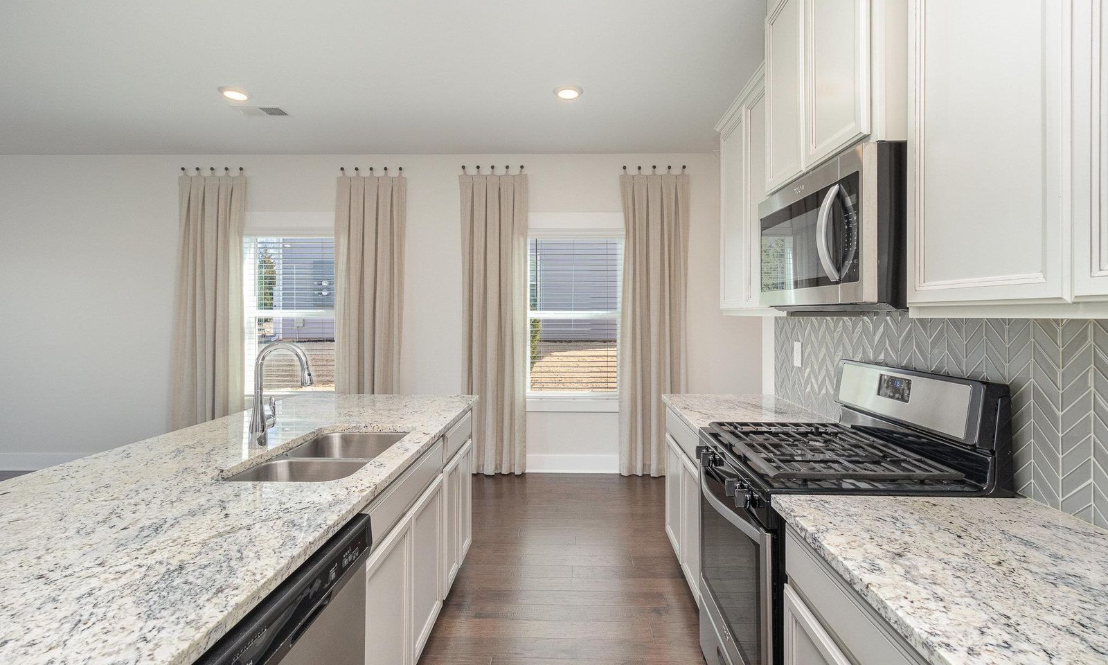 Property image 4 at 100 Outback Drive, Greer, SC 29650