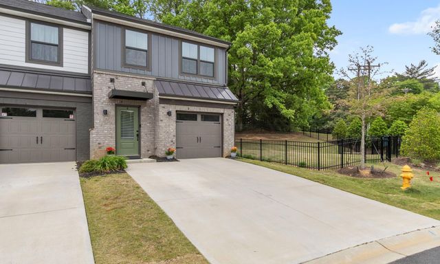 4 Connaught Court