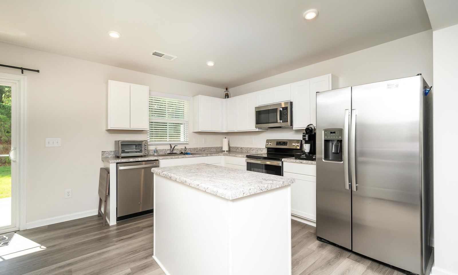 Property image 5 at 106 Fernside Court, Greenville, SC 29617