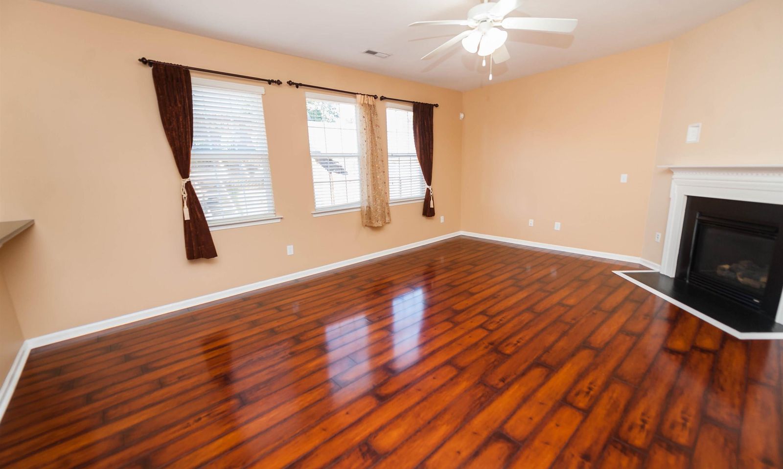 Property image 4 at 4 Old Tree Court, Simpsonville, SC 29681