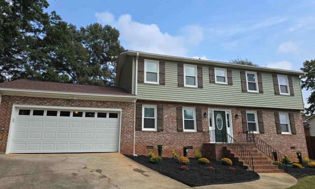 2 Barrett Court