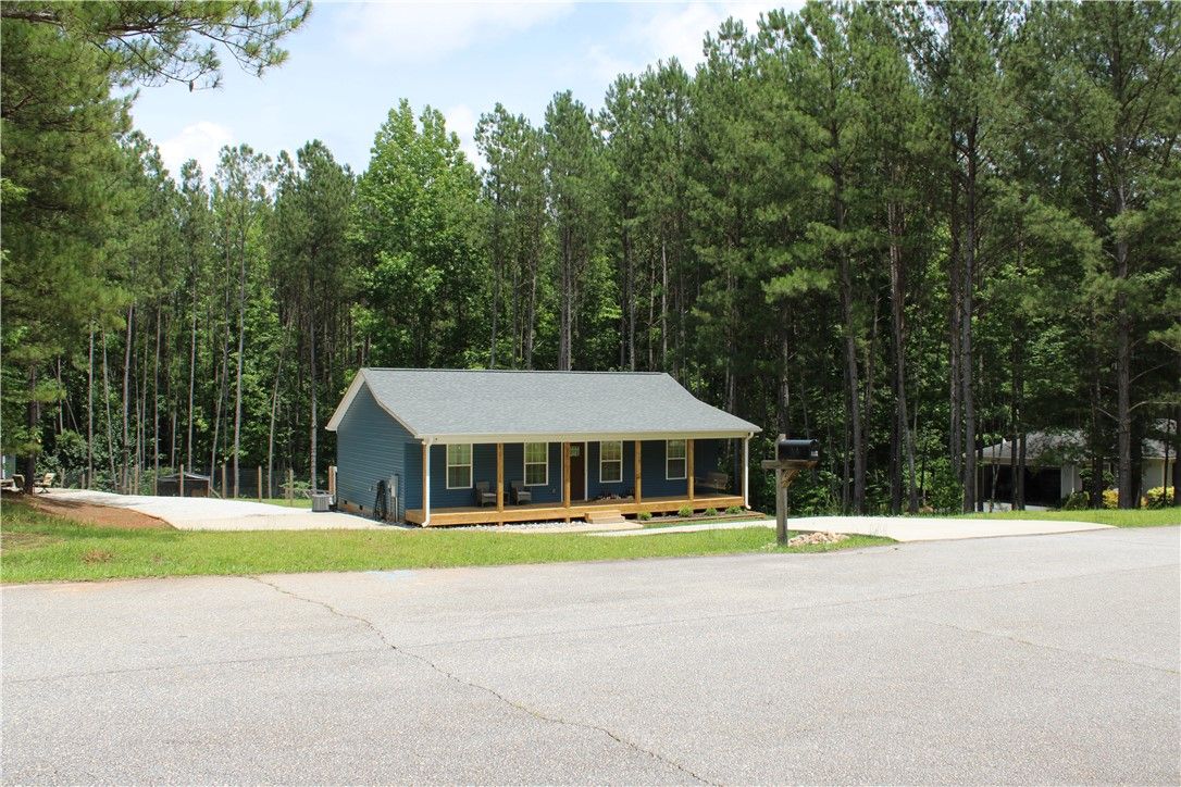 Property image 2 at 115 Hillcrest Court, Walhalla, SC 29691