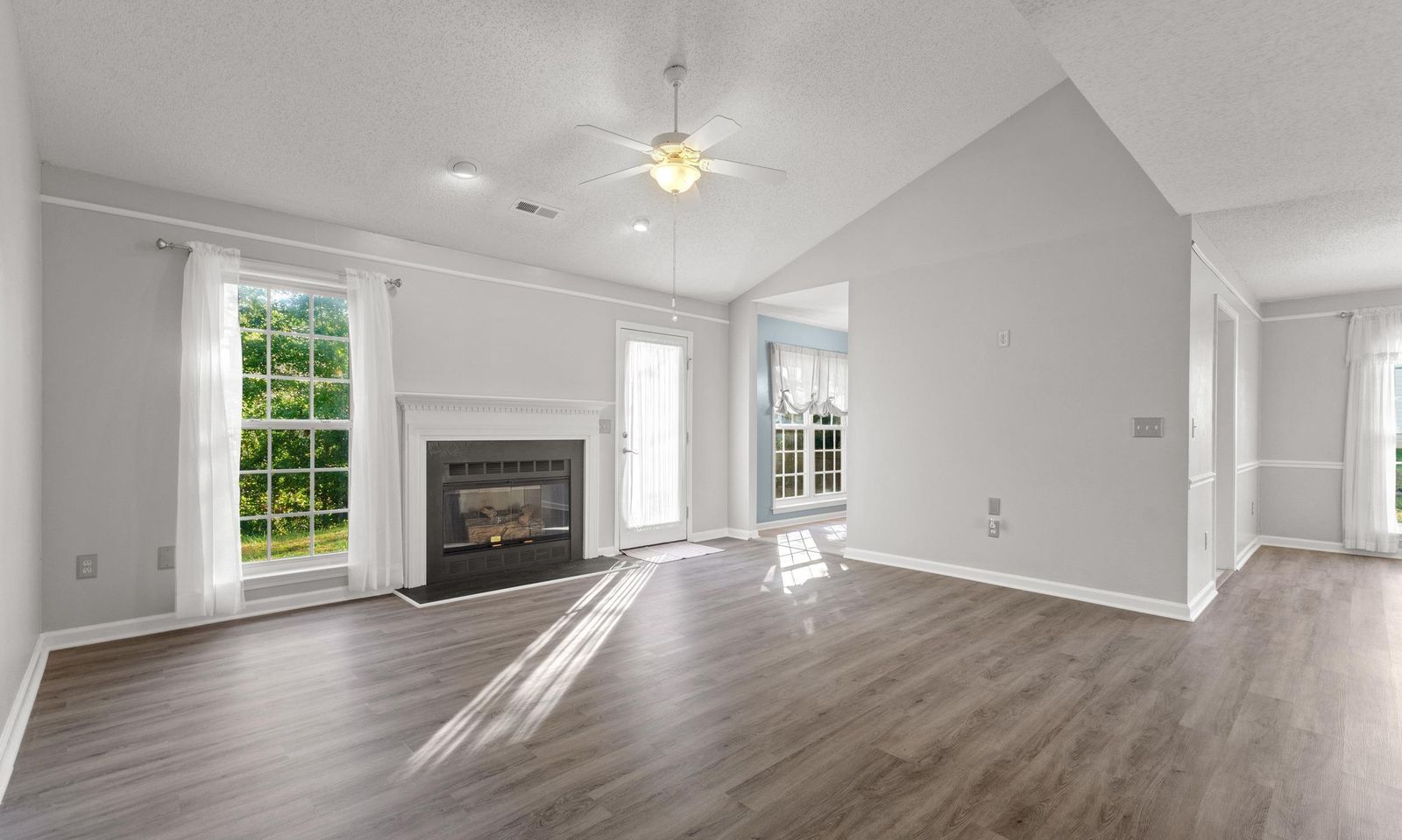 Property image 4 at 110 Stonington Way, Taylors, SC 29687