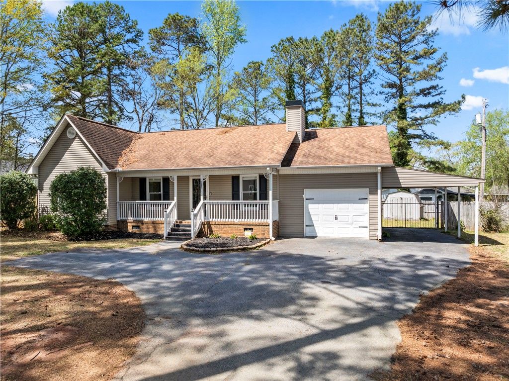 Property image 2 at 1001 E Laurel Avenue, Greenwood, SC 29649