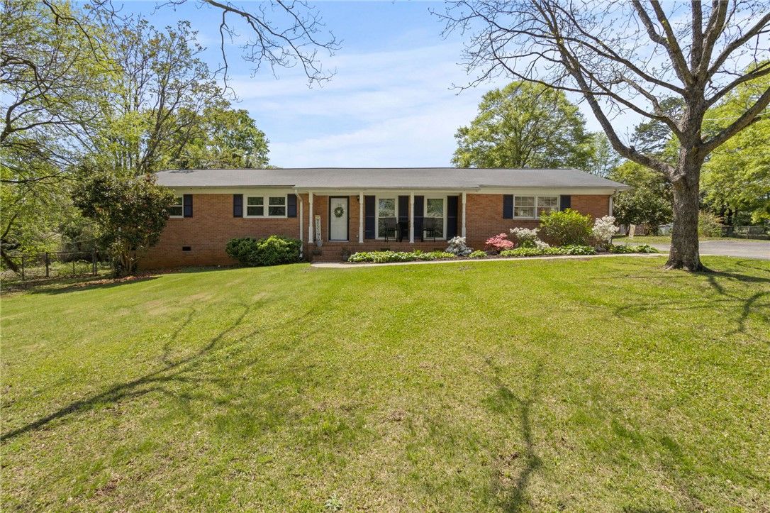 Property image 4 at 26 PINE RIDGE Drive, Greenville, SC 29605