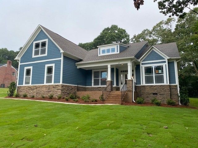 Main image of property at 105 Roslyn Drive, Clemson, SC 29631