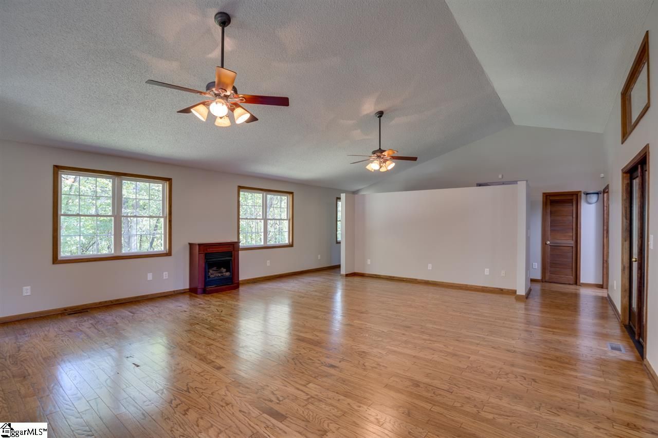 Property image 5 at 7 N Lake Drive, Cleveland, SC 29635