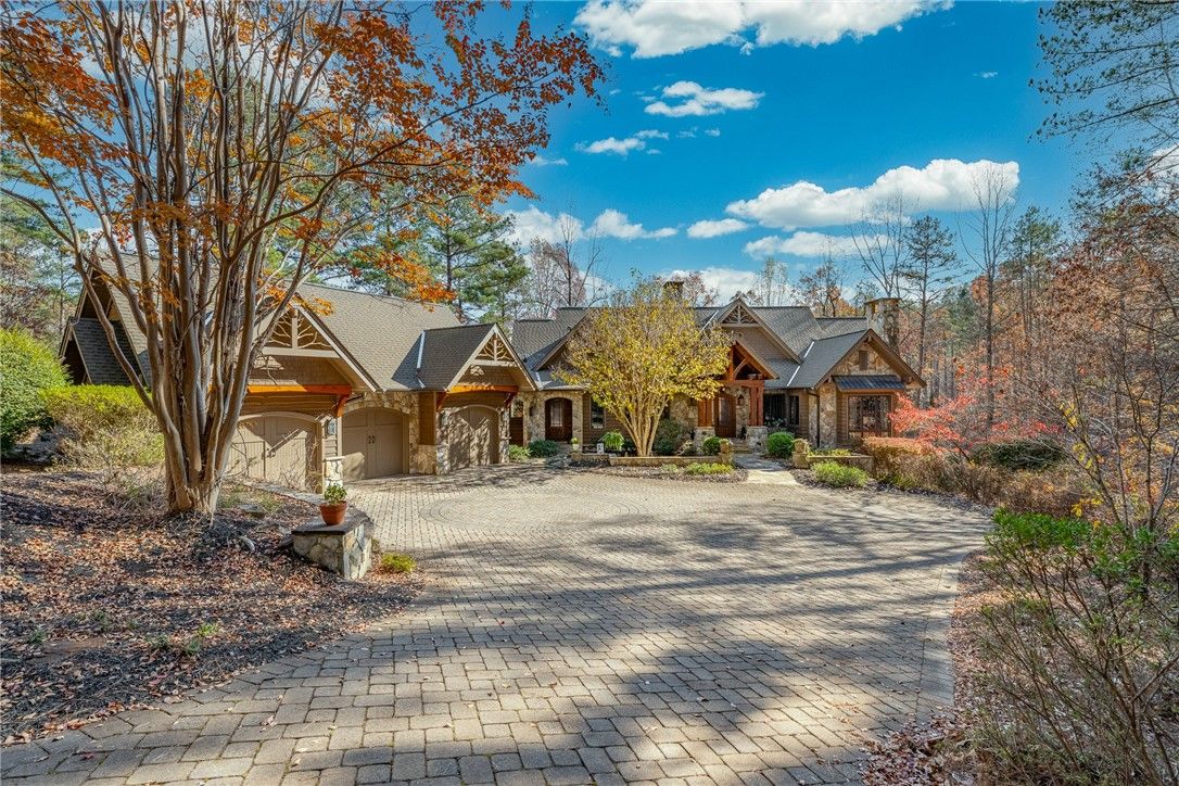 Main image of property at 636 Pine Harbor Way, Salem, SC 29676