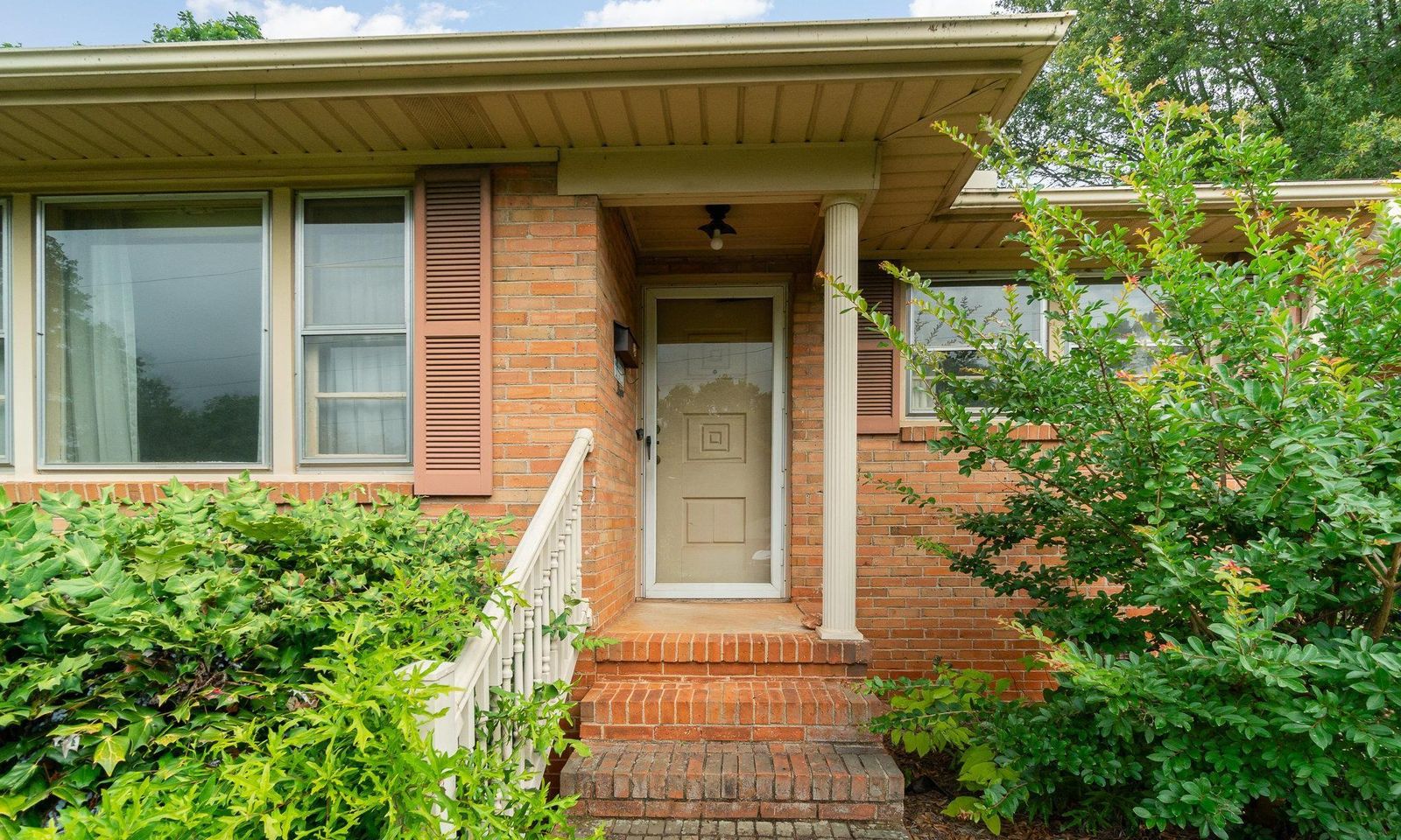 Property image 4 at 3 LYNHURST Drive, Greenville, SC 29611