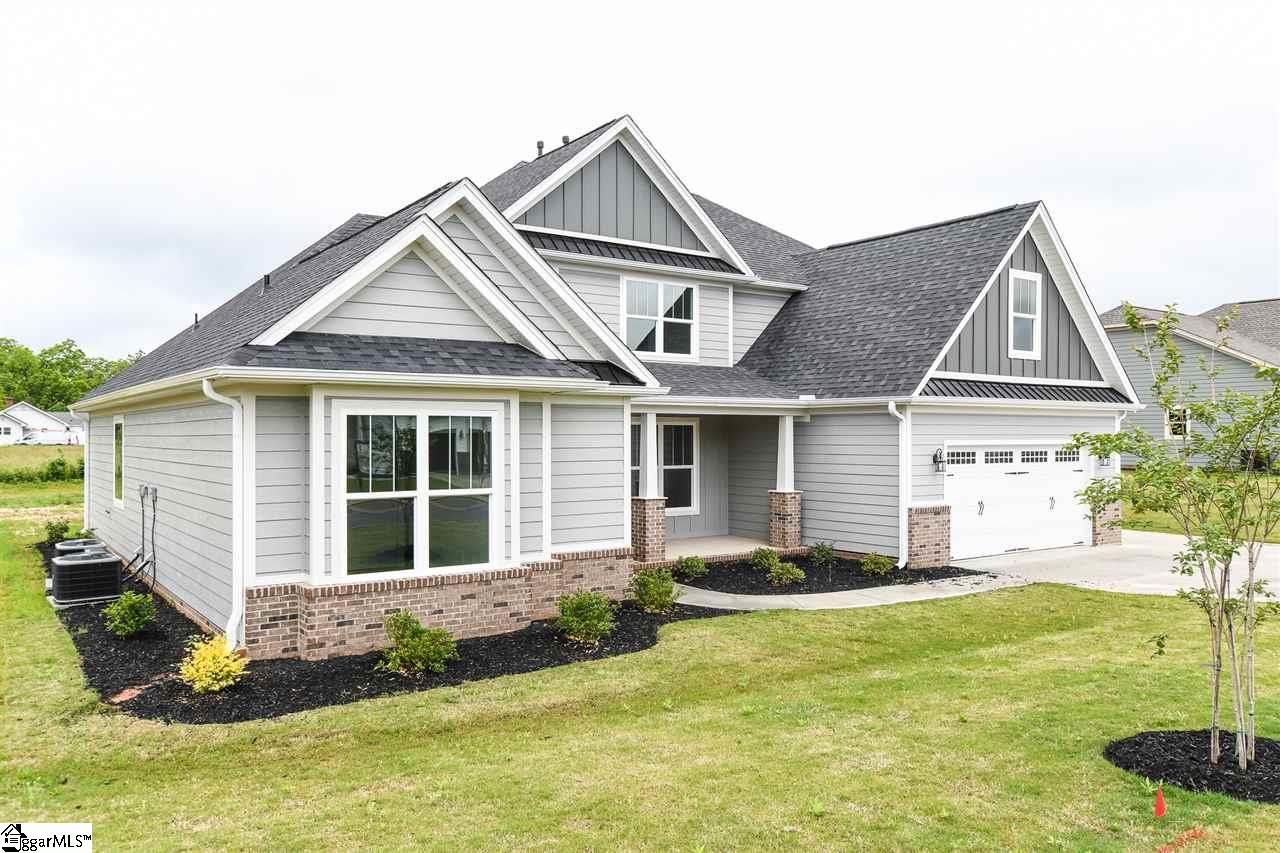 Property image 2 at 1 Claridge Way, Greer, SC 29651