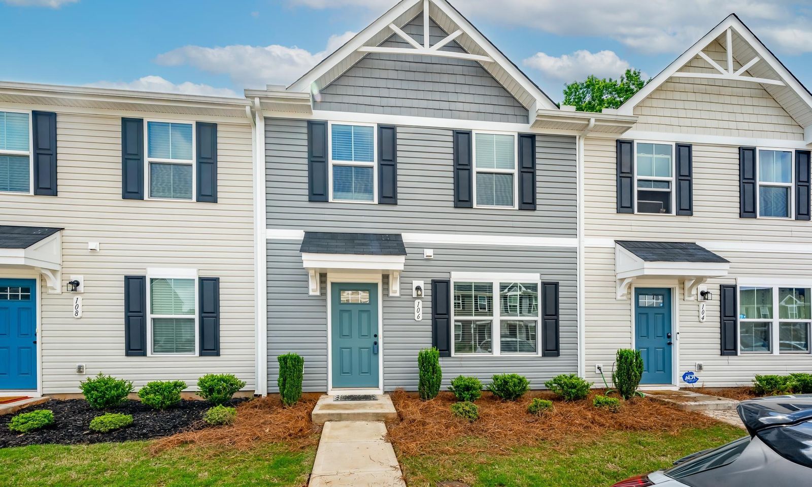 Property image 1 at 106 Fernside Court, Greenville, SC 29617
