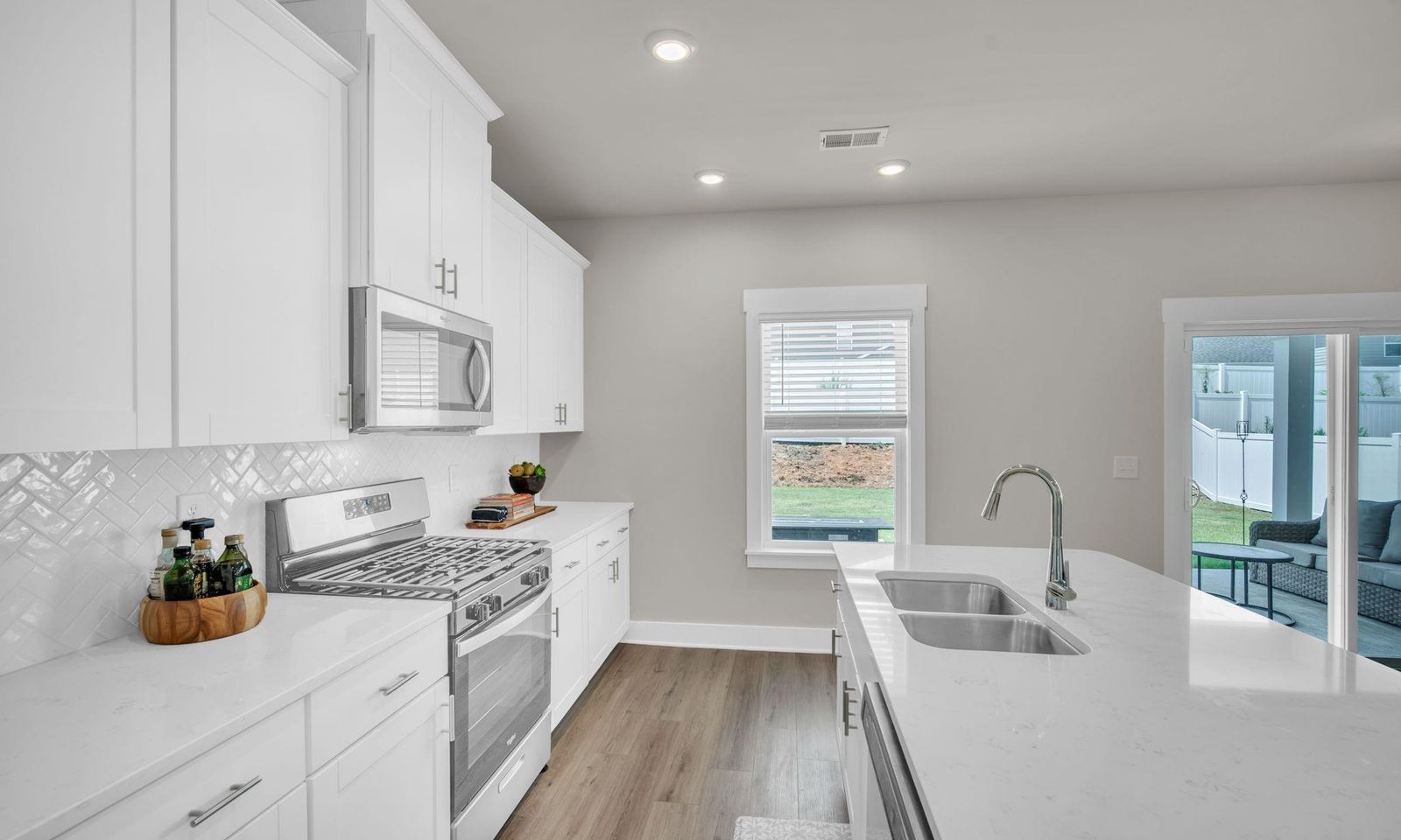 Property image 2 at 554 Laxton Road, Greer, SC 29651