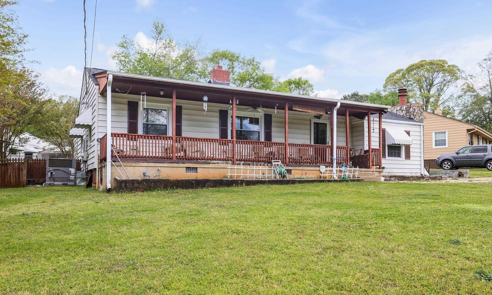 Property image 2 at 102 Rutledge Avenue, Greenville, SC 29617