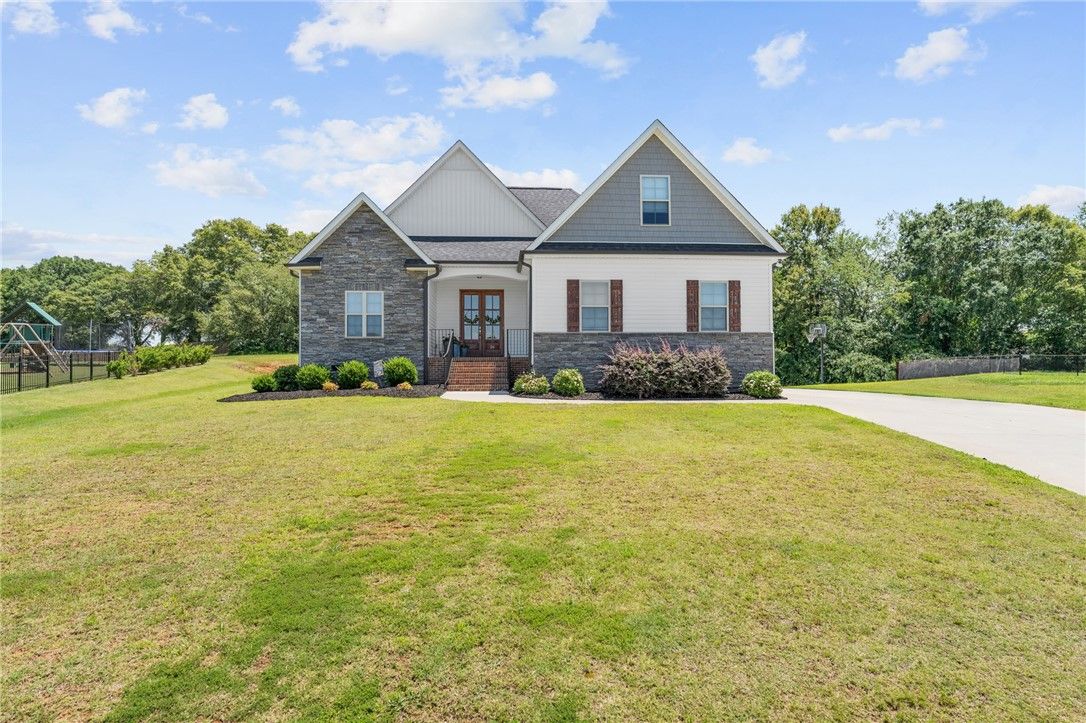 Main image of property at 26 Stetson Drive, Anderson, SC 29625