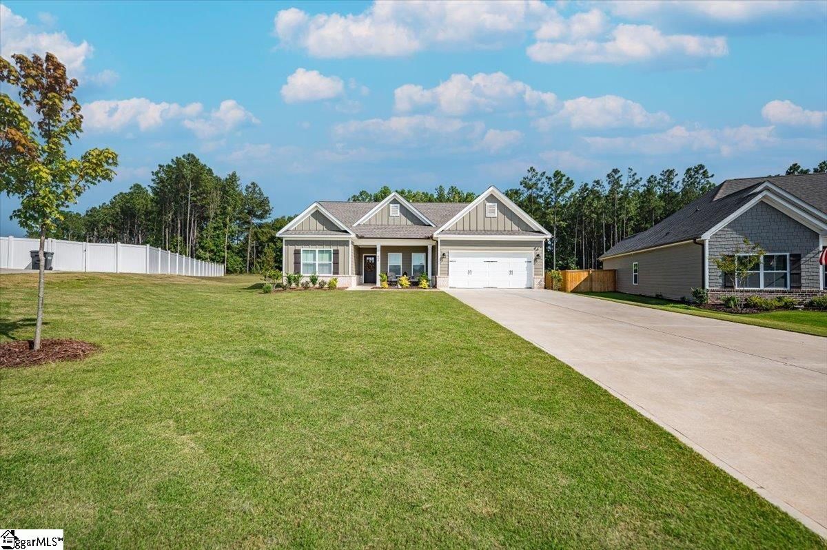 Property image 3 at 605 Still Wood Trail, Fountain Inn, SC 29644