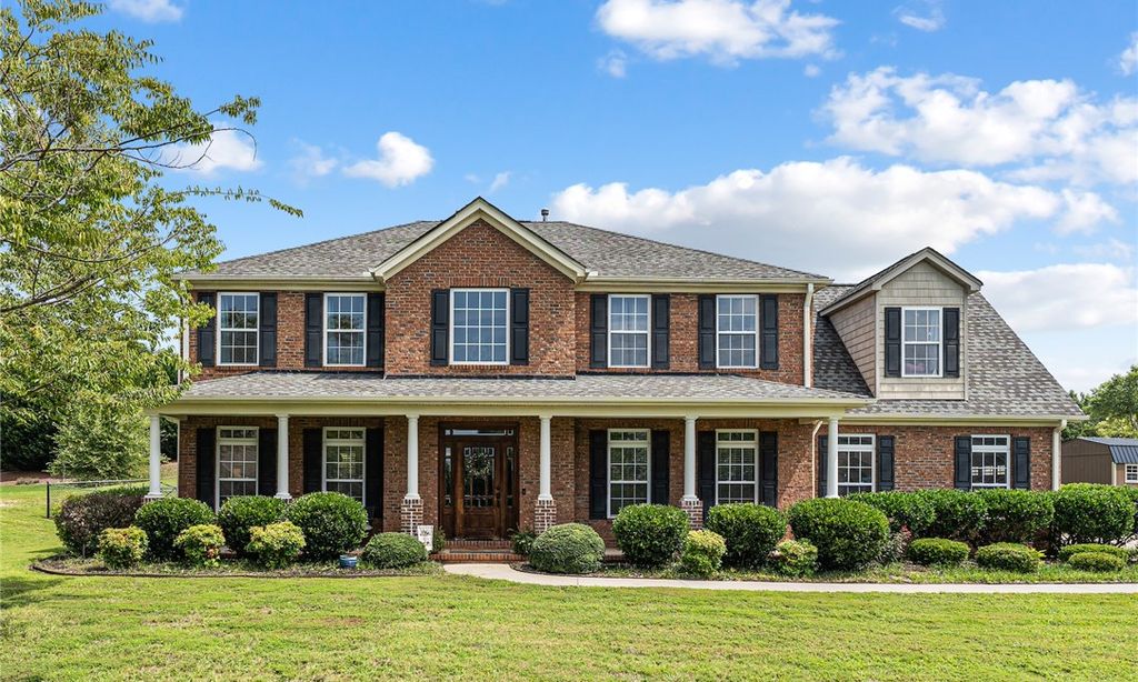 109 Carnoustie Circle