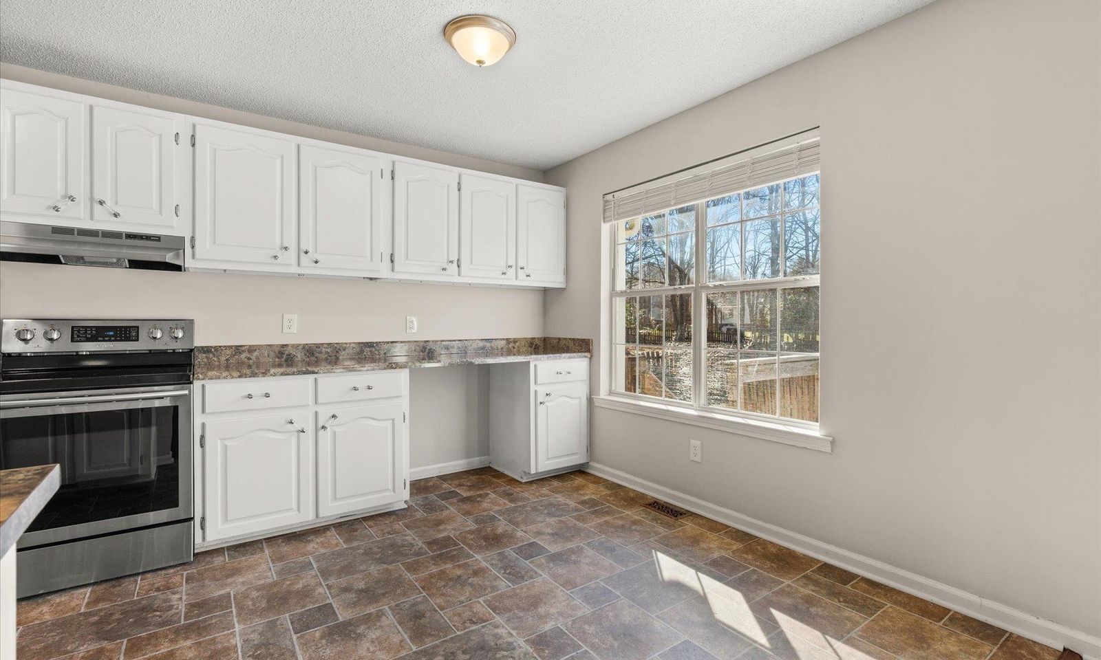 Property image 5 at 100 Brown Lane, Simpsonville, SC 29681