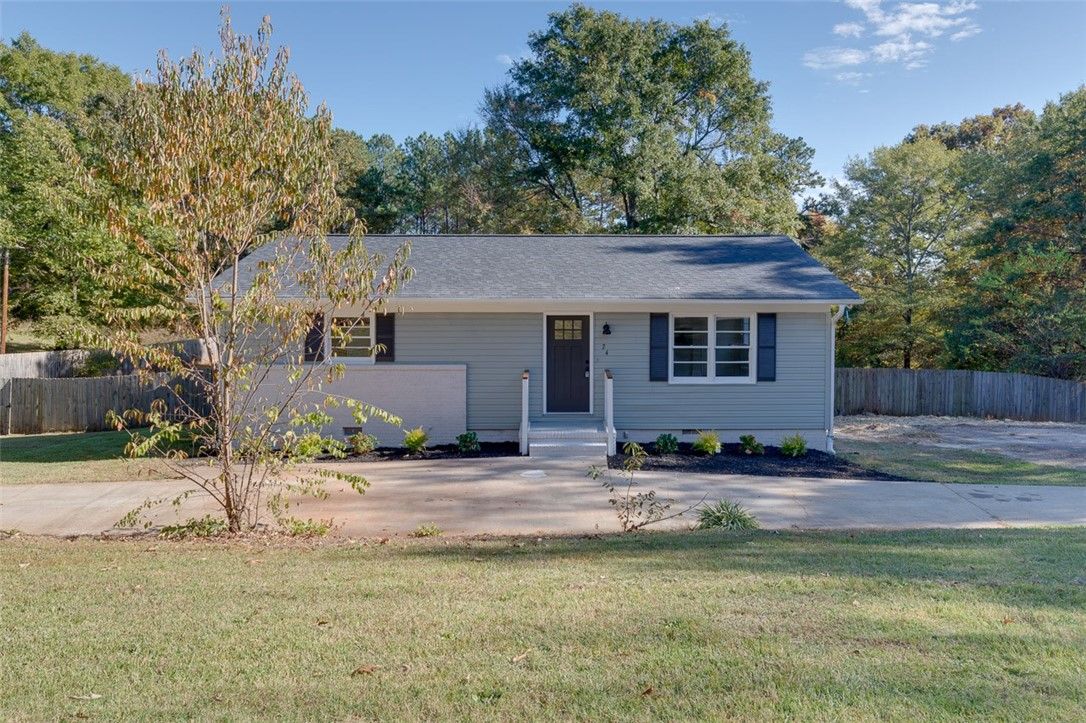 Property image 1 at 24 Springbrook Court, Wellford, SC 29385