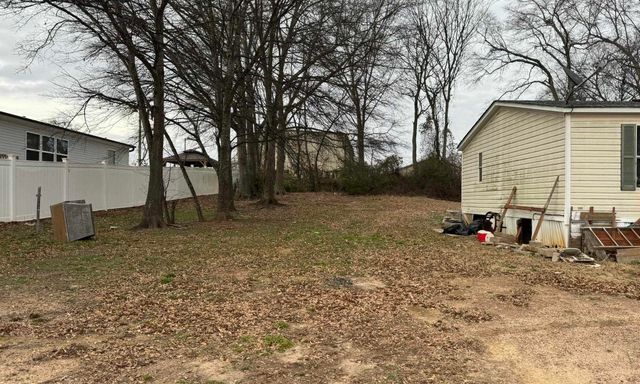 12 Catawba Avenue