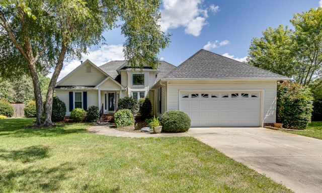 312 Tearose Lane