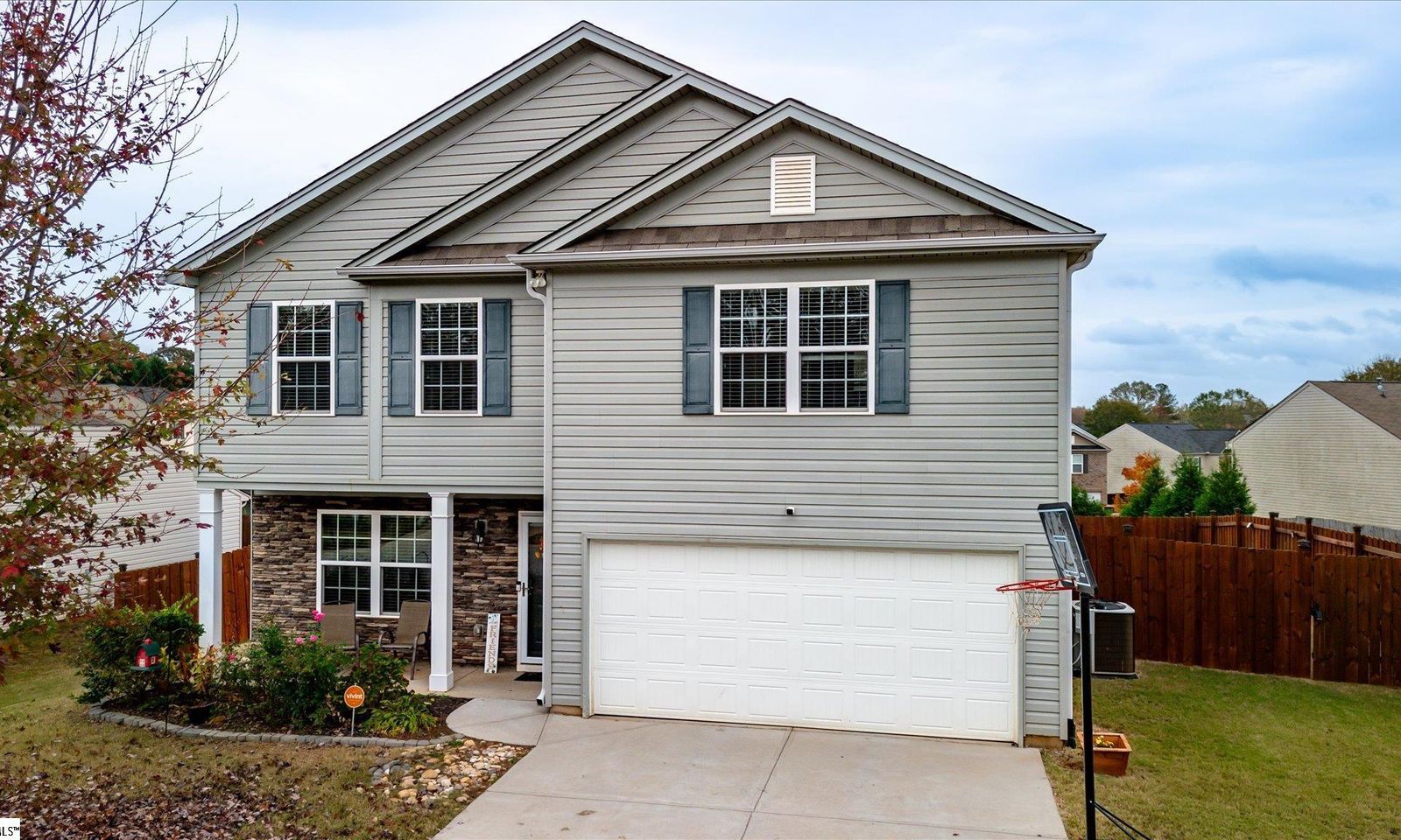 Property image 2 at 805 S Brighton Ridge Court, Wellford, SC 29657