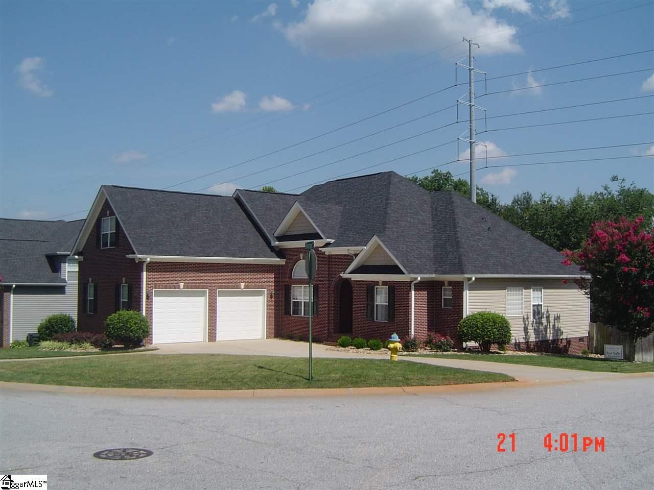 Property image 1 at 300 Glencrest Court, Greer, SC 29650