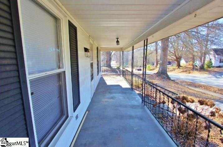 Property image 3 at 507 N Pearson Street, Woodruff, SC 29388
