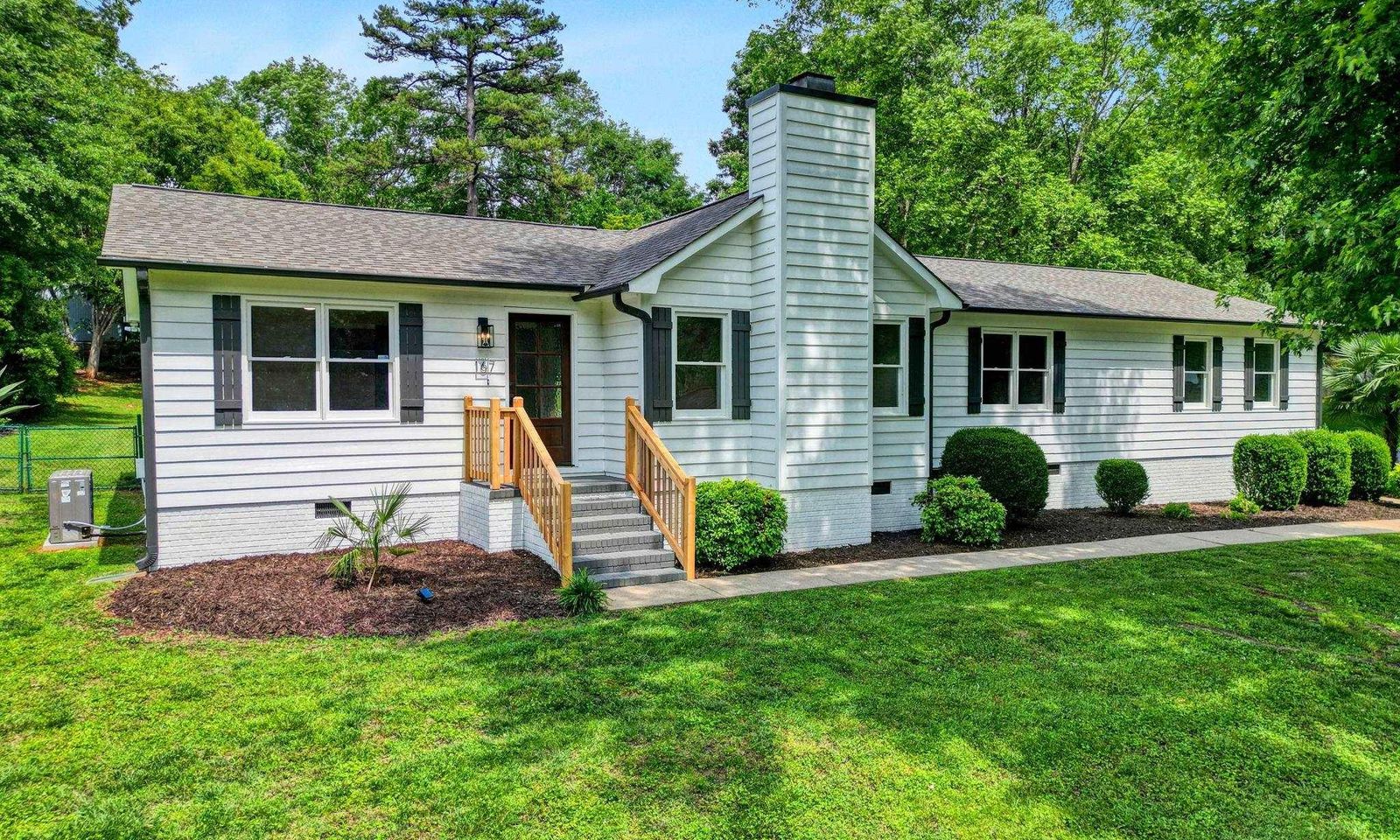 Property image 1 at 167 Lake Bowen Drive, Inman, SC 29349