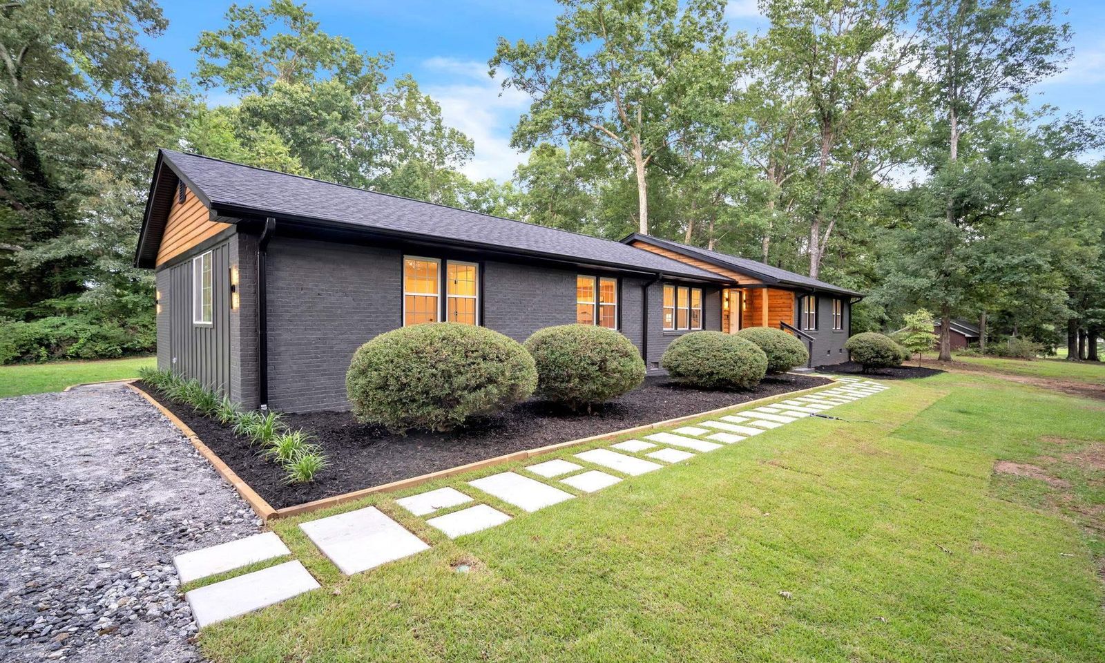 Property image 3 at 217 Harts Lane, Simpsonville, SC 29681-4537