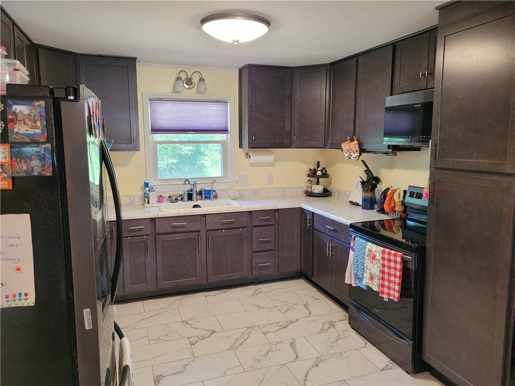 Property image 3 at 1010 Royal Summit Drive, Seneca, SC 29678
